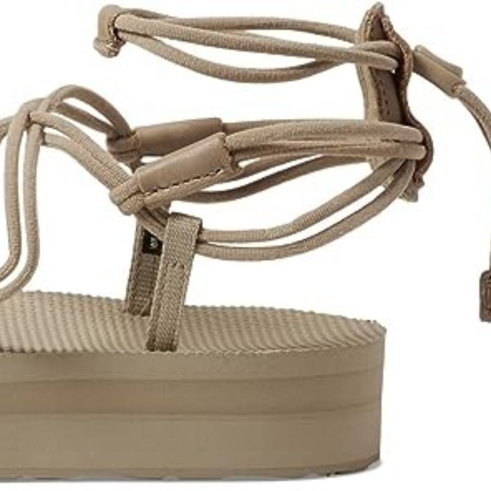 Women's Teva Midform Infinity Sandal in Sesame (size 10)